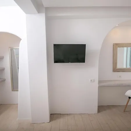 Sensia Luxury With Hot Tub Apartament