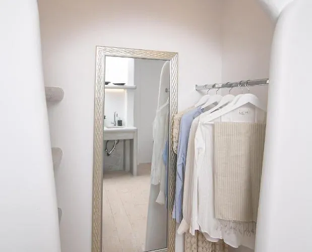 Sensia Luxury With Hot Tub