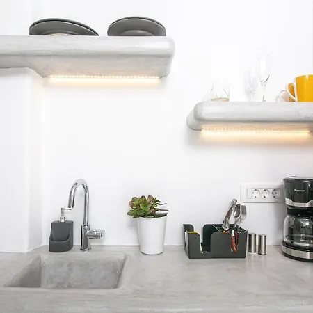 Sensia Luxury With Hot Tub Oia